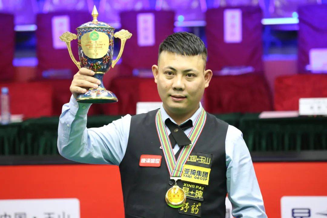 知情人讲刘国梁屈辱！被迫帮王中琪违规赚钱，传说乒羽中心管不了.