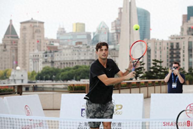 军赛的选手 军赛的选手